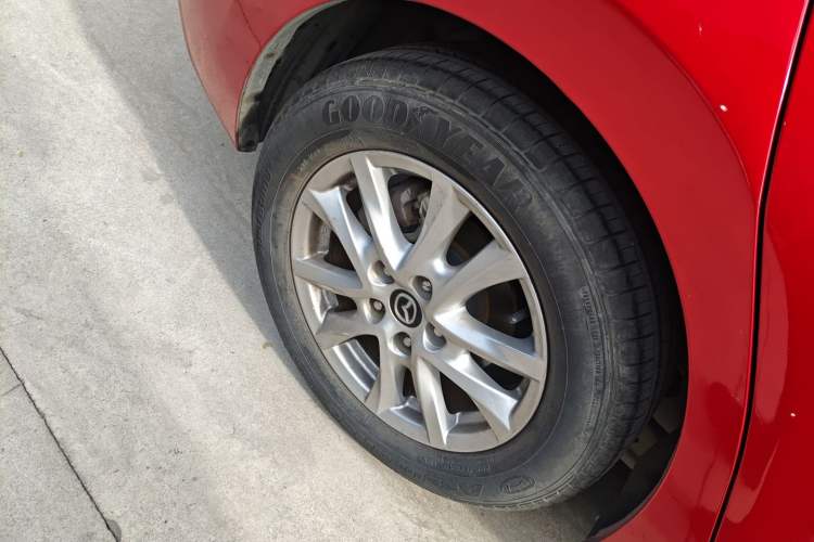 Used Mazda Mazda 3 Axela 2016 Sedan 1.5L Automatic Comfort Model