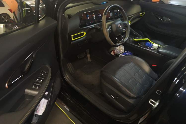 Used Changan UNI-T 2022 1.5T Sport Edition Premium Version
