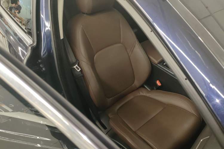 Used Jaguar XFL 2018 XFL 2.0T 250 PS Luxury Edition
