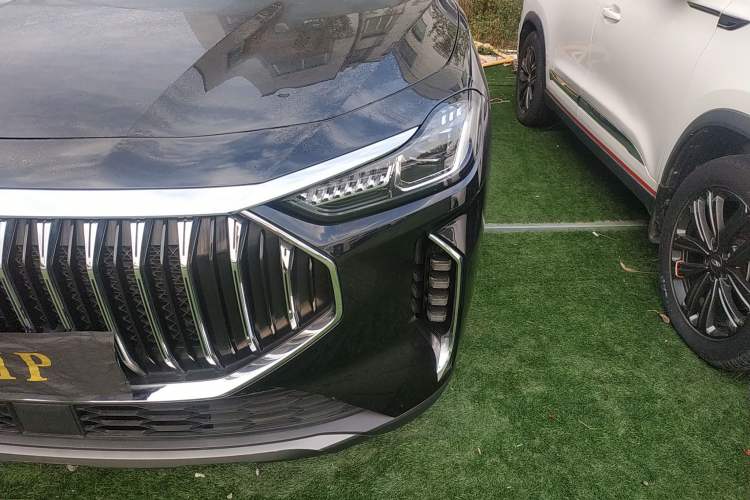 Used JETOUR X70 PLUS 2023 1.5T DCT Brave PLUS 5-Seater
