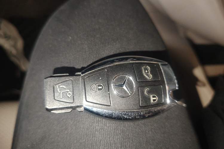 Used Mercedes-Benz V-Class 2018 V 260 Prestige Edition China VI
