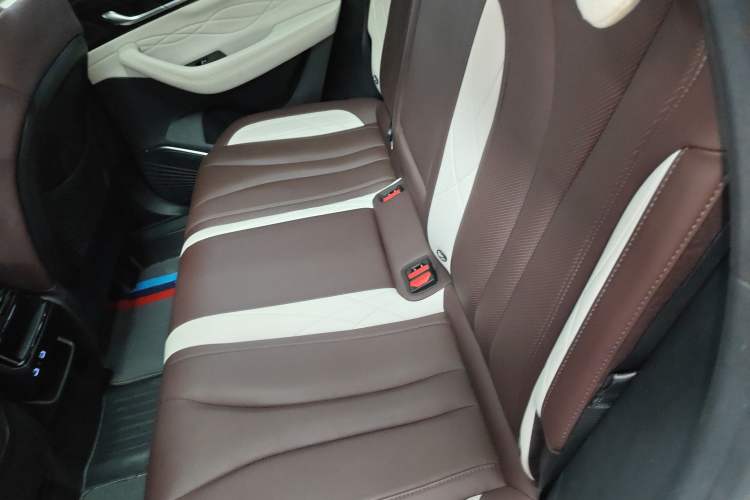 Used Geely Auto Monjaro L 2021 2.0TD DCT EVO Two-Wheel Drive Prestige Version
