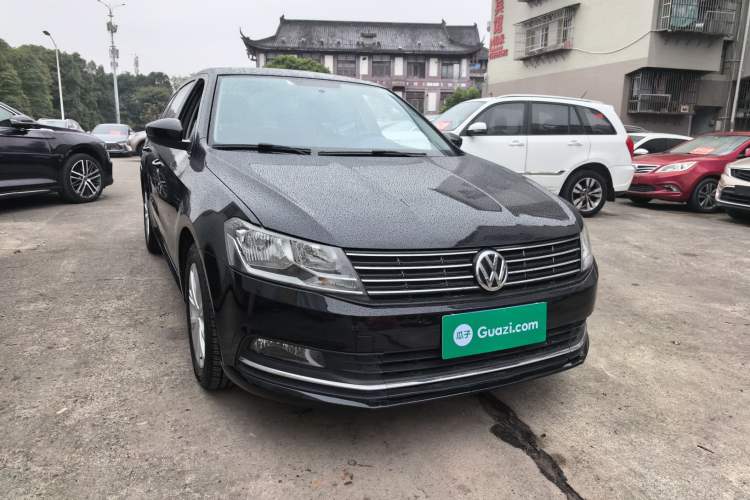 Used Volkswagen Lavida 2017 1.6L Automatic Comfort Edition
