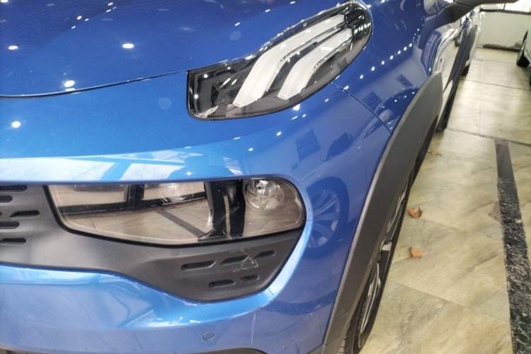 Used Lynk & Co 02 2018 1.5T DCT Two-Wheel Drive Pro Version China V Emission Standard
