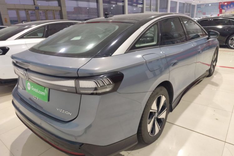 Used Volkswagen ID.7 VIZZION 2024 AIR model
