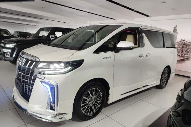 Used Toyota Vellfire 2020 Dual-Engine 2.5L Black Gold Limited Edition
