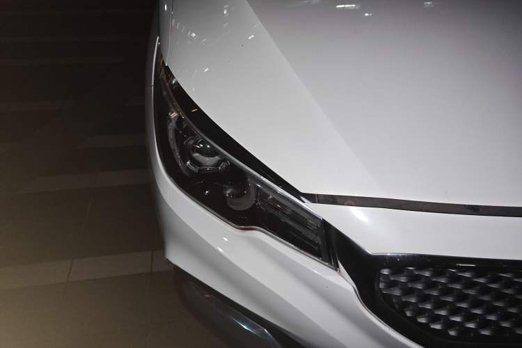 Used MG ZS 2017 1.5L Automatic Luxury Internet Edition
