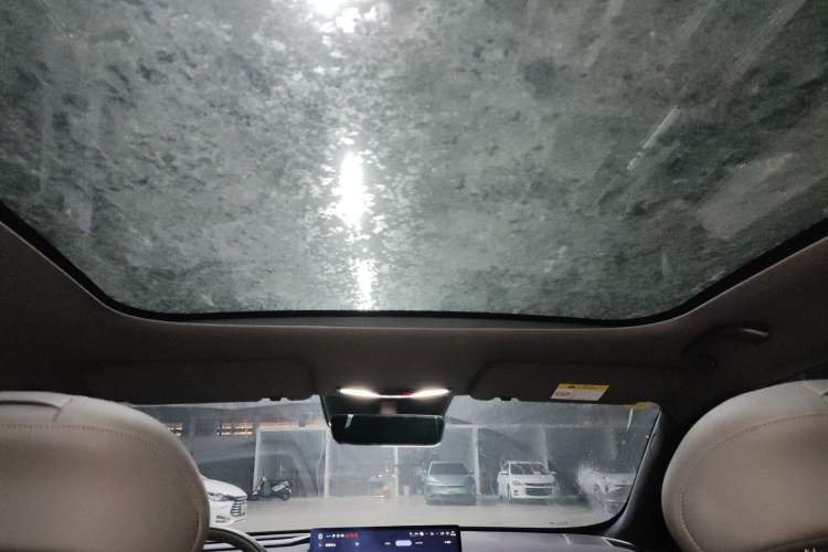 Used  S05 2024 510 Ultra Pure Electric Version
