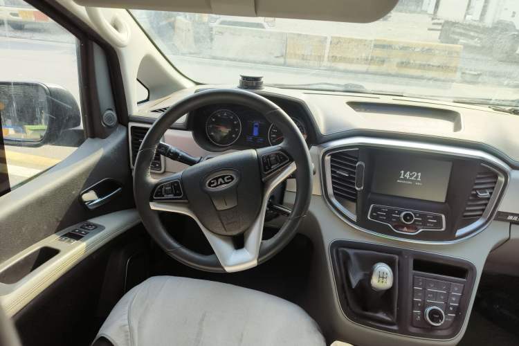 Used  M4 2019 Business Series 2.0L Manual - China VI Standard