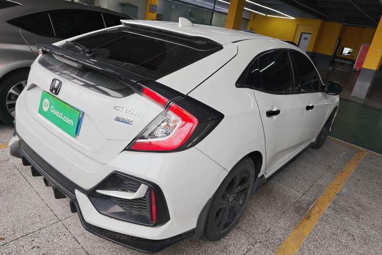 Used Honda Civic 2021 HATCHBACK 220TURBO CVT Trendy Cool Edition
