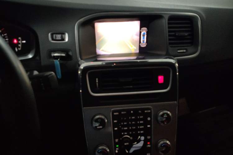 Used Volvo S60 2019 S60L Facelift T5 Intelligent Advanced Edition
