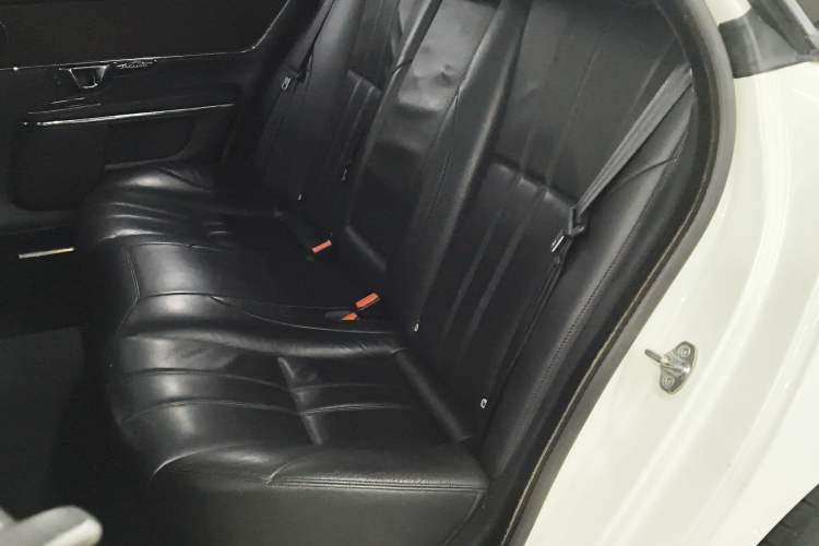 Used Jaguar XJ 2014 XJL 2.0T Two-Wheel-Drive Elegant Business Edition
