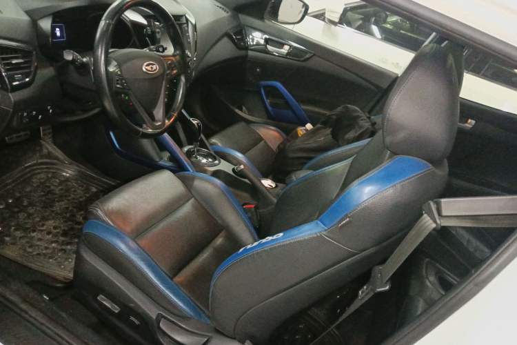 Used Hyundai Veloster 2015 1.6T Automatic Flagship Edition