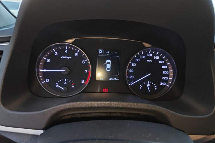 Used Hyundai Elantra (6th Generation / Lingdong) 2016 1.6L Automatic ZhiXuan – Elite Version