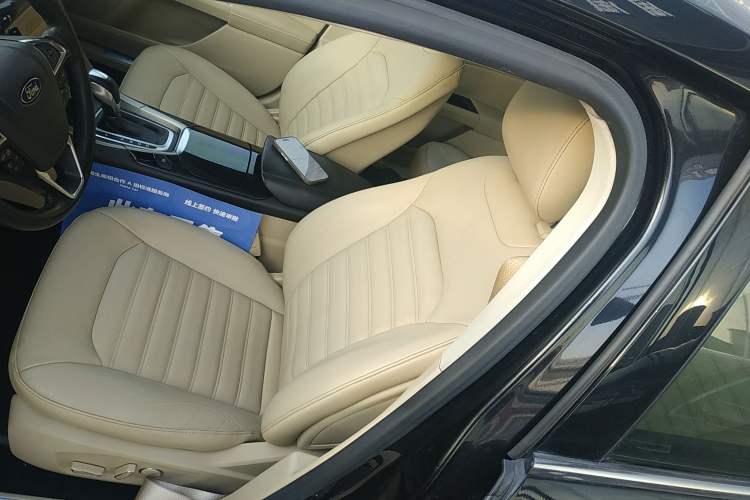 Used Ford Mondeo 2013 2.0L GTDi 200 Fashion Edition
