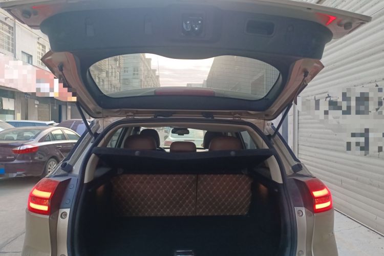 Used Geely Auto Emgrand X7 Sport 2016 1.8TD Automatic ZhiZun Version
