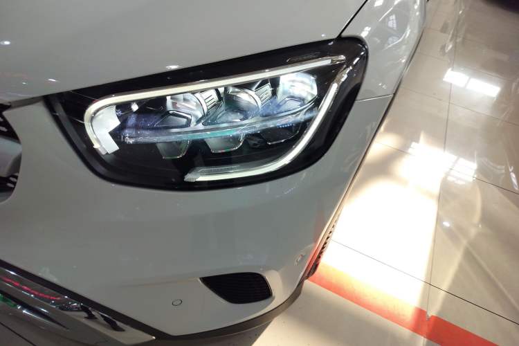 Used Mercedes-Benz GLC 2020 GLC 260 L 4MATIC Dynamic Model