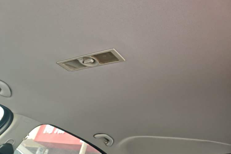 Used Volkswagen Lavida 2015 1.6L Manual Fashion Edition