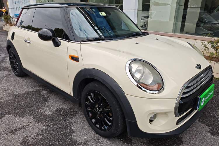 Used MINI MINI 2014 1.5T COOPER Fun
