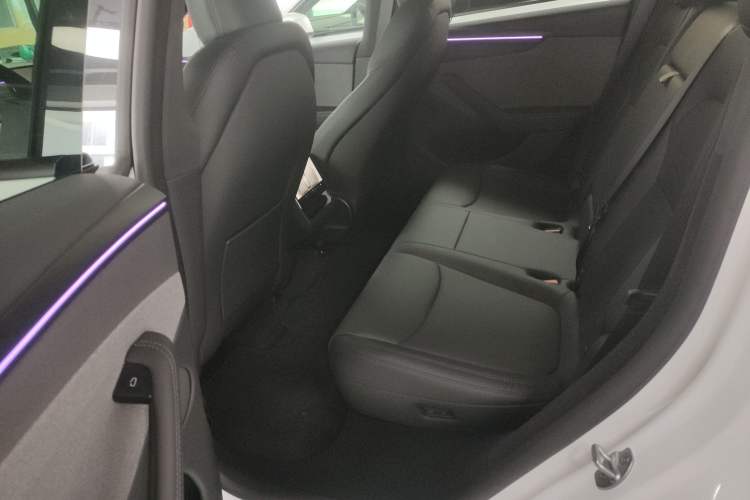 Used Tesla Model Y 2026 Rear-Drive Model