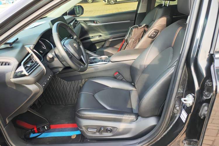 Used Toyota Camry 2023 2.0G Luxury Edition