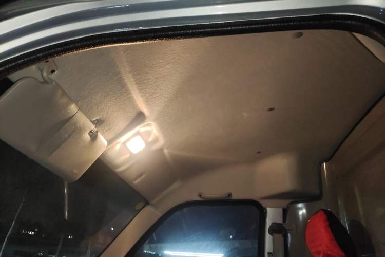 Used Jinbei Hiace X30 2023 1.5L Super-Enjoyment Van 2/5 Seats Non-Air-Conditioned Version SWC15M
