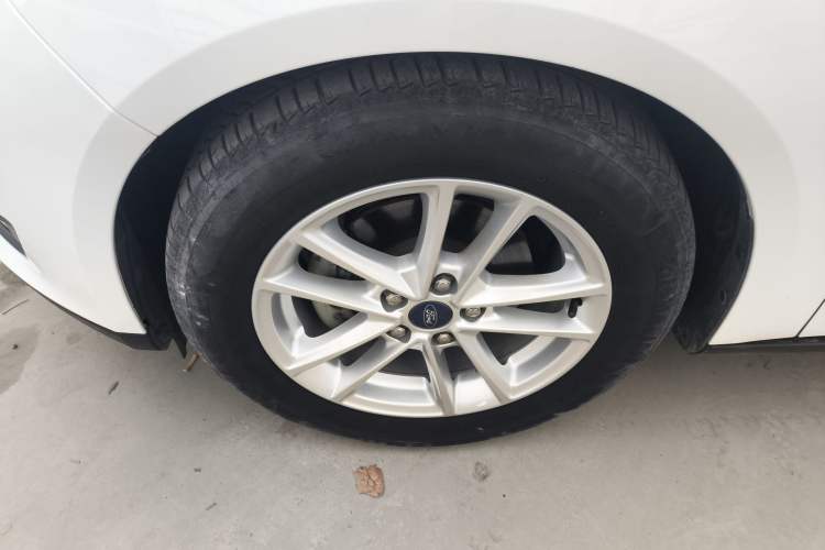 Used Ford Focus 2018 Hatchback Classic 1.6L Automatic Trendy SmartDrive Edition