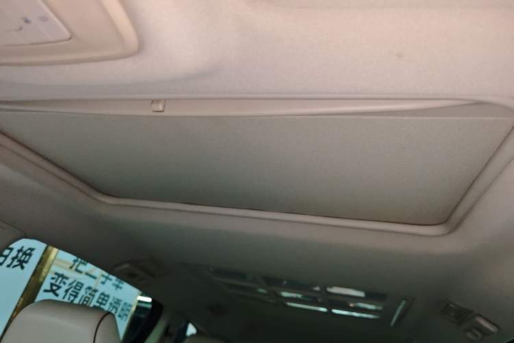 Used Buick GL8 2021 Land Cruiser Executive Class 652T Luxury Model
