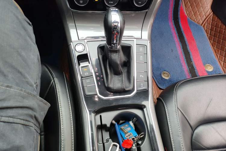 Used Volkswagen Passat 2017 330TSI DSG Luxury Edition
