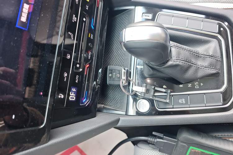 Used Volkswagen Magotan 2023 2 Million Units Commemorative Edition 330TSI DSG Luxury Version
