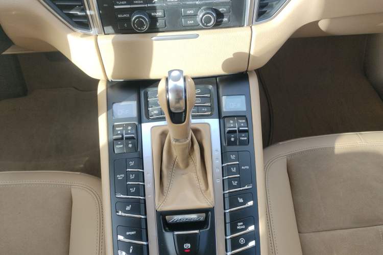 Used Porsche Macan 2014 Macan 2.0T
