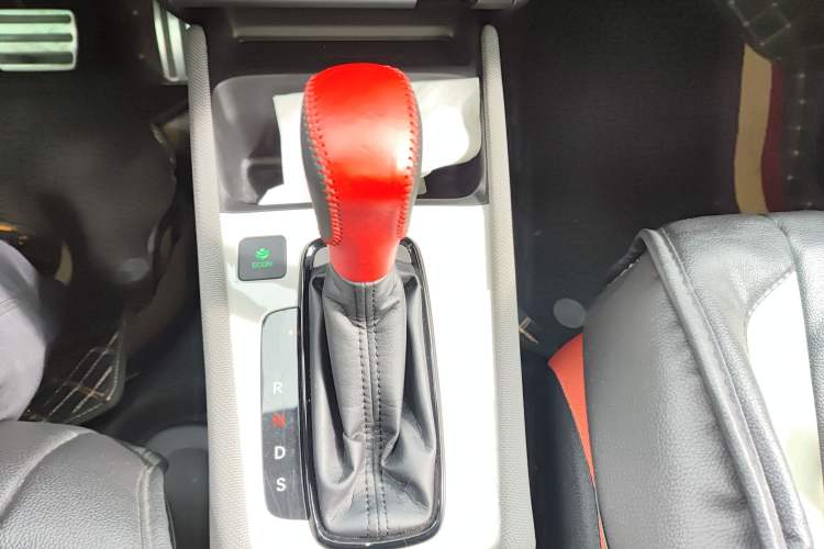 Used Honda LIFE 2021 1.5L CVT SPORT Heartbeat Edition
