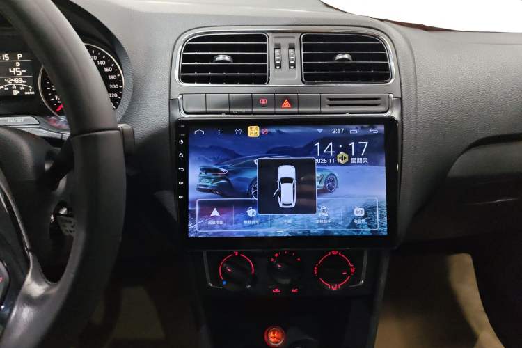 Used Volkswagen Polo 2016 1.6L Automatic Comfort Model
