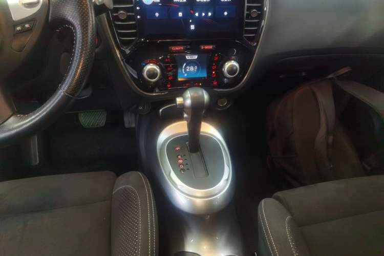 Used Infiniti ESQ 2014 1.6L Spontaneous Edition