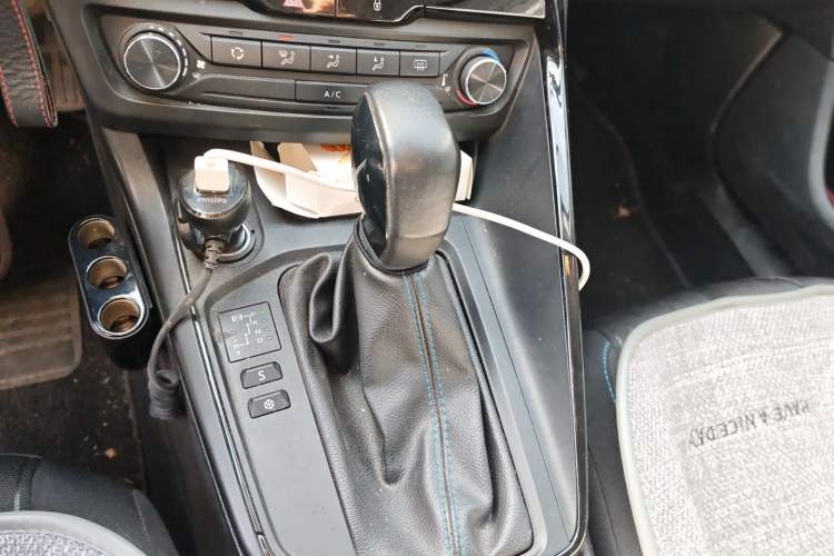 Used Peugeot 308 2016 1.6L Automatic Fashion Edition
