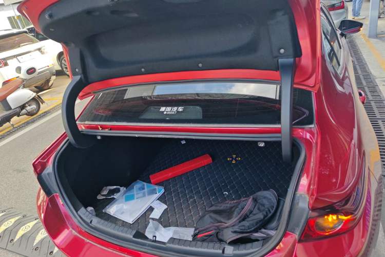 Used Mazda Mazda 3 Axela 2020 1.5L Automatic Zhiyue Sunroof Version
