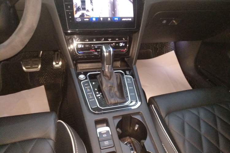 Used Volkswagen Magotan GTE Plug-in Hybrid 2022 GTE Luxury Model
