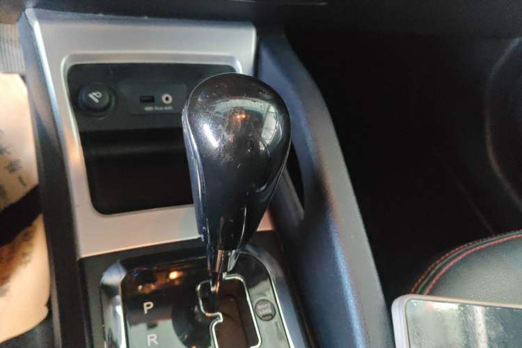 Used  Refine S3 2016 1.5L CVT Luxury Smart Version