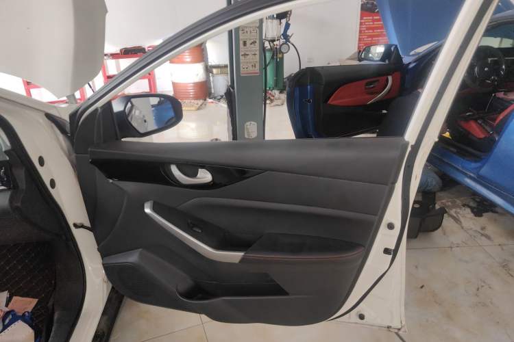 Used Venucia D60 2021 1.6L XE CVT Comfort Edition
