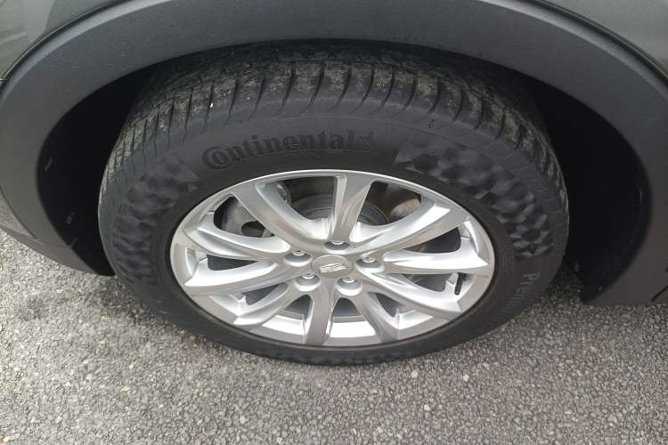 Used Cadillac XT4 2018 28T Two-Wheel Drive Tech Version