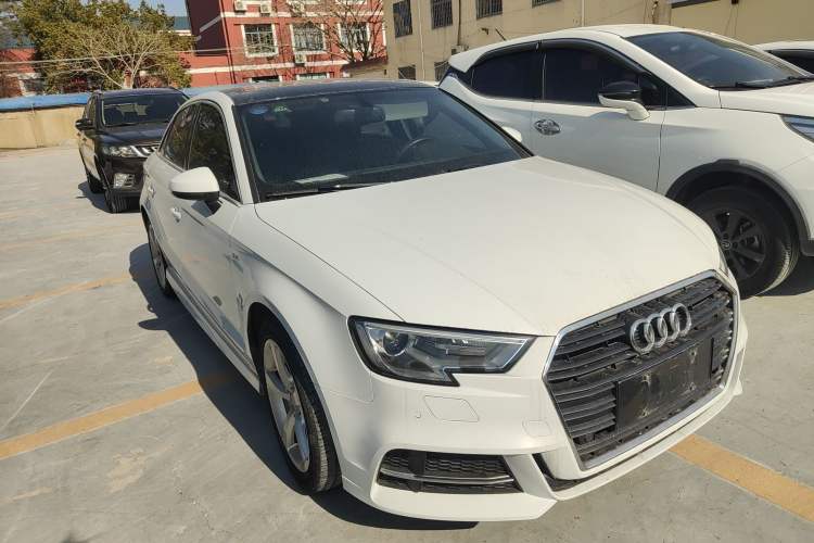 Used Audi A3 2018 30th Anniversary Edition Limousine 35 TFSI Fashion Model