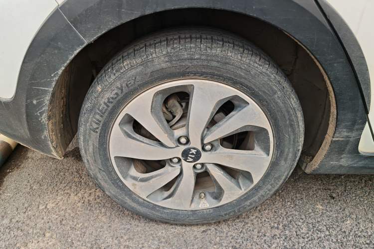 Used Kia KX Cross 2017 1.4L AT GLS