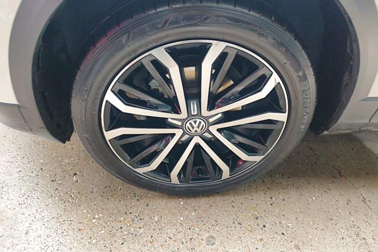 Used Volkswagen T-ROC 2019 280TSI DSG Two-Wheel Drive Comfort Version China VI Standard
