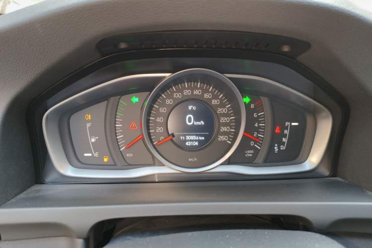 Used Volvo S60 2019 S60L Facelift T5 Intelligent Advanced Edition
