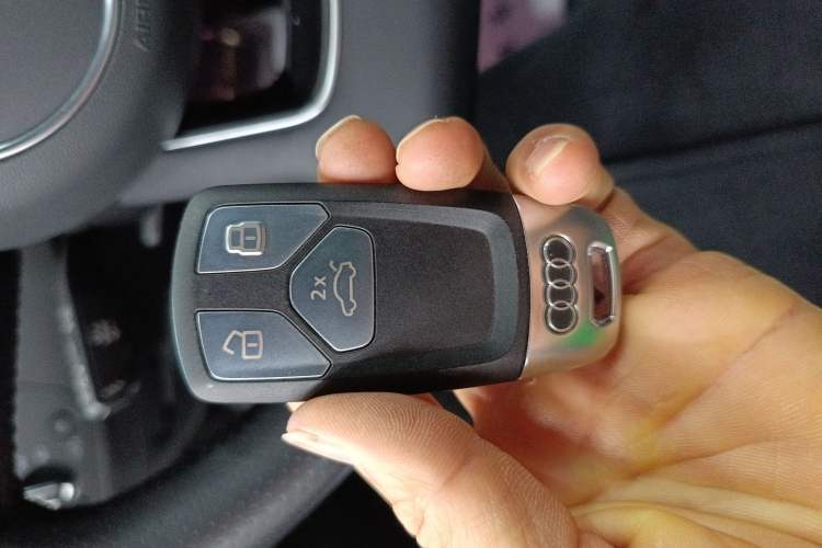 Used Audi A4L 2023 40 TFSI Luxury Dynamic Model
