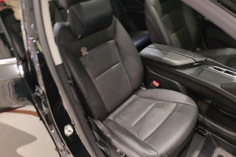 Used Buick Enclave 2020 28T Two-Wheel Drive Prestige Version