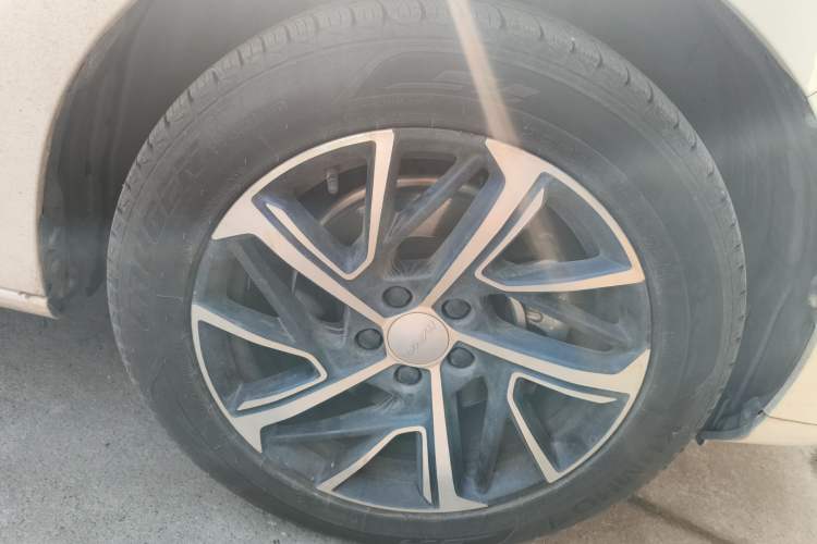 Used Haval JOLION 2021 1.5T Automatic Four-Door Version
