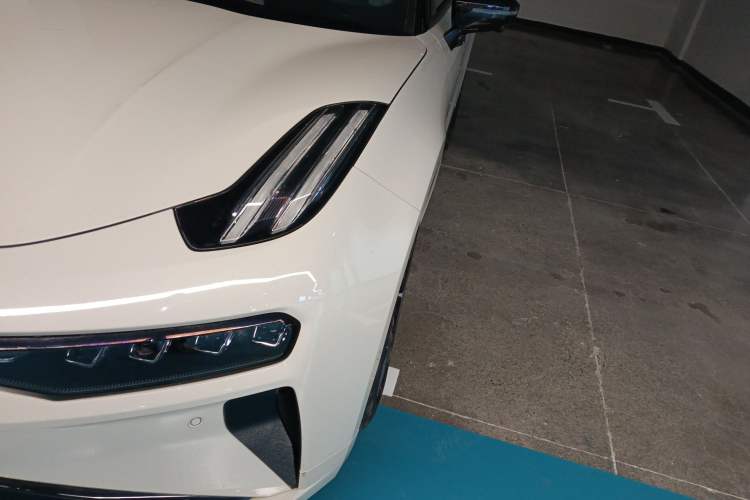 Used Zeekr 001 2025 YOU Edition 100 kWh All-Wheel Drive
