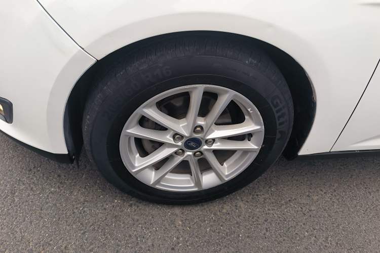 Used Ford Focus 2015 Sedan 1.6L Automatic Trend Model