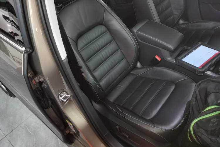 Used Volkswagen Passat 2017 330TSI DSG Luxury Edition
